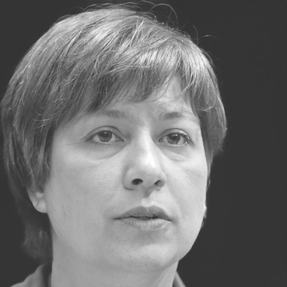 Consulente esperta in innovazione digitale nel settore assicurativo